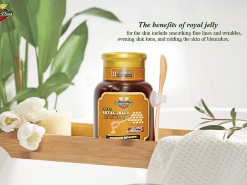 The-benefits-of-royal-jelly-for-the-skin-include-smoothing-fine-lines-and-wrinkles-evening-skin-tone-and-ridding-the-skin-of-blemishes